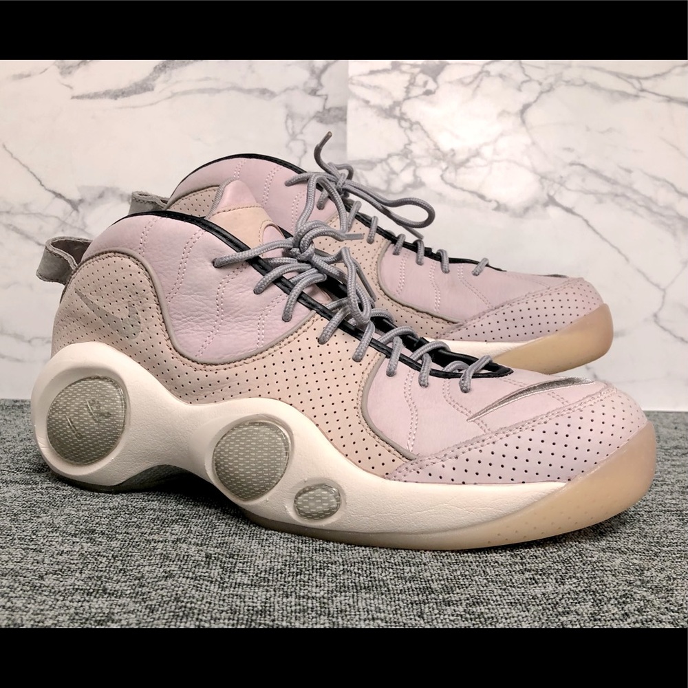 Nike Air Zoom Flight 95 / Size: 11.5 / MSRP: $160